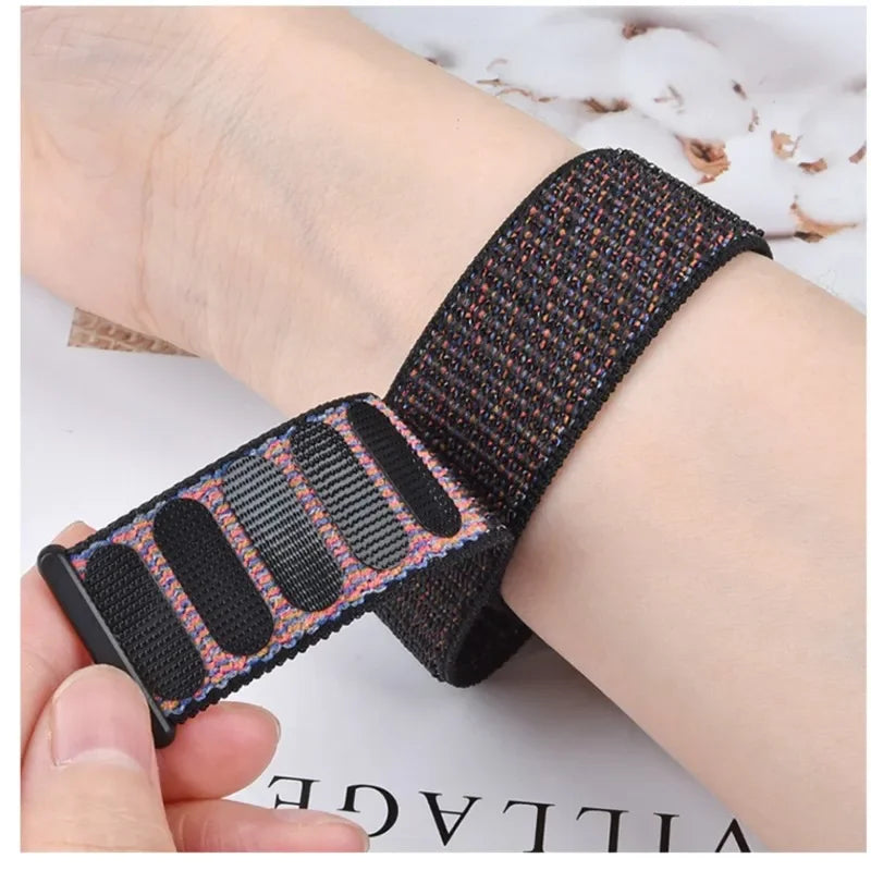 Nylon Loop Strap (20mm/22mm) for Samsung Galaxy, Huawei GT, Amazfit, Garmin, Xiaomi: Comfortable and Stylish